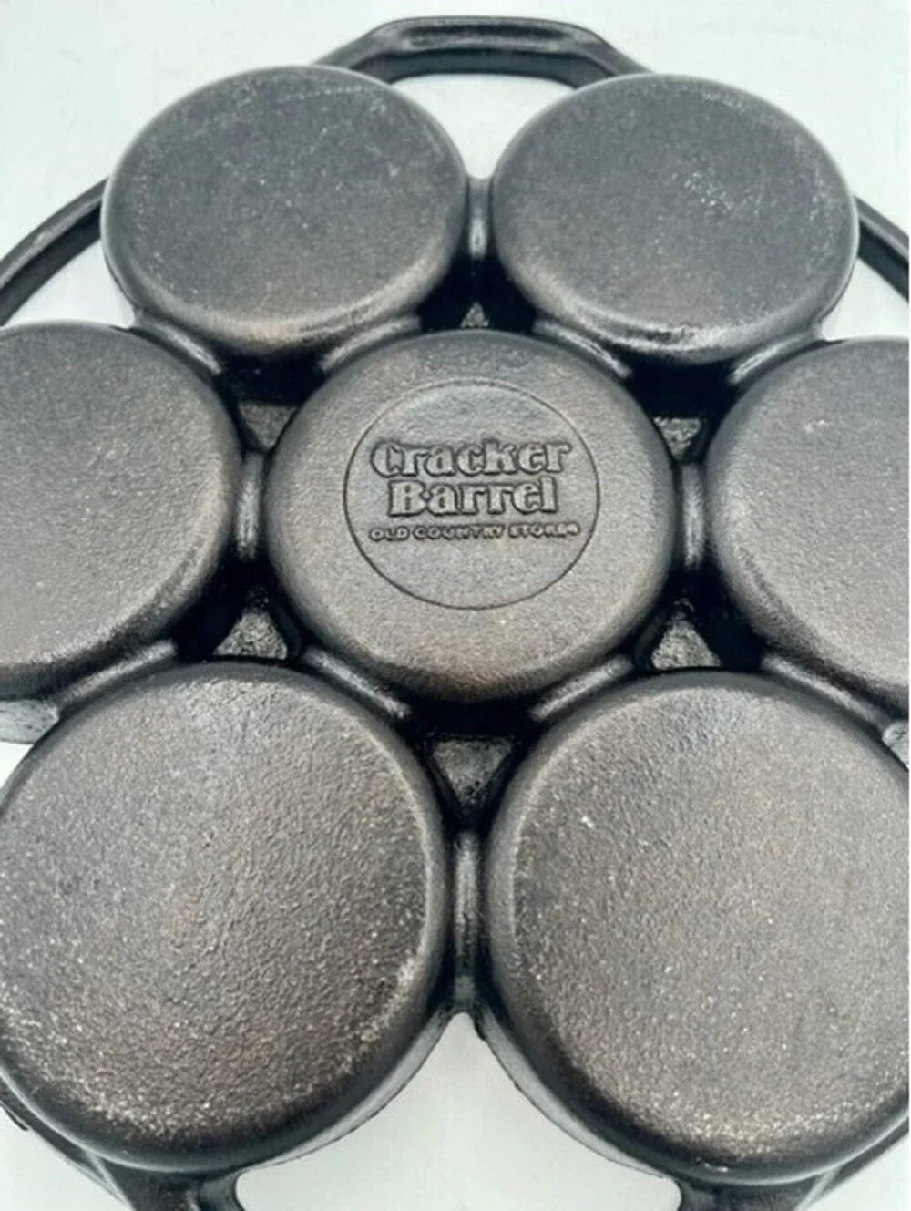 Cracker Barrel Old Country Store Cast Iron Biscuit Cake Pan By Cast Iron NWOT